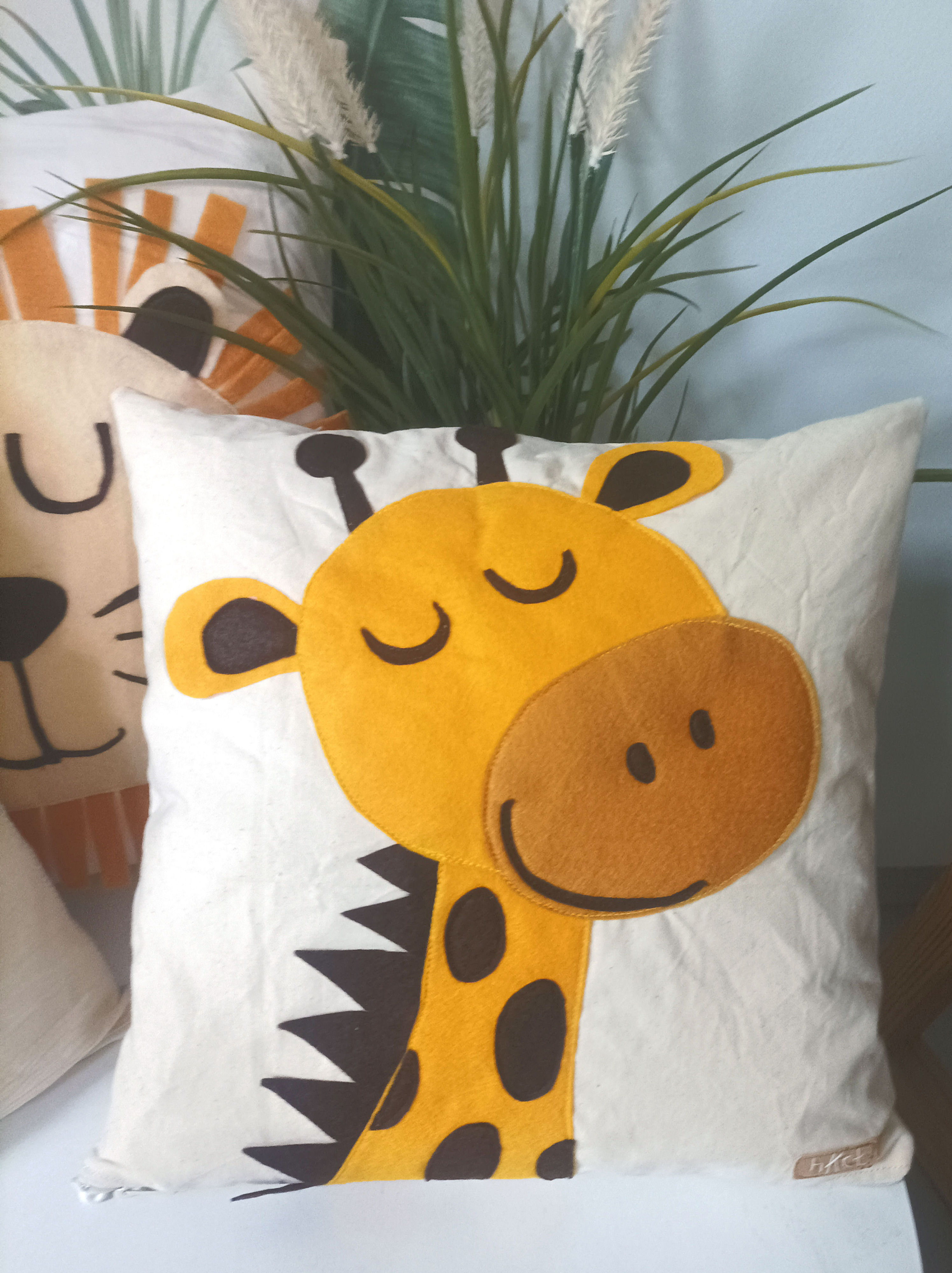 το GIRAFFE μαξιλάρι - παιχνίδι για παιδιά 