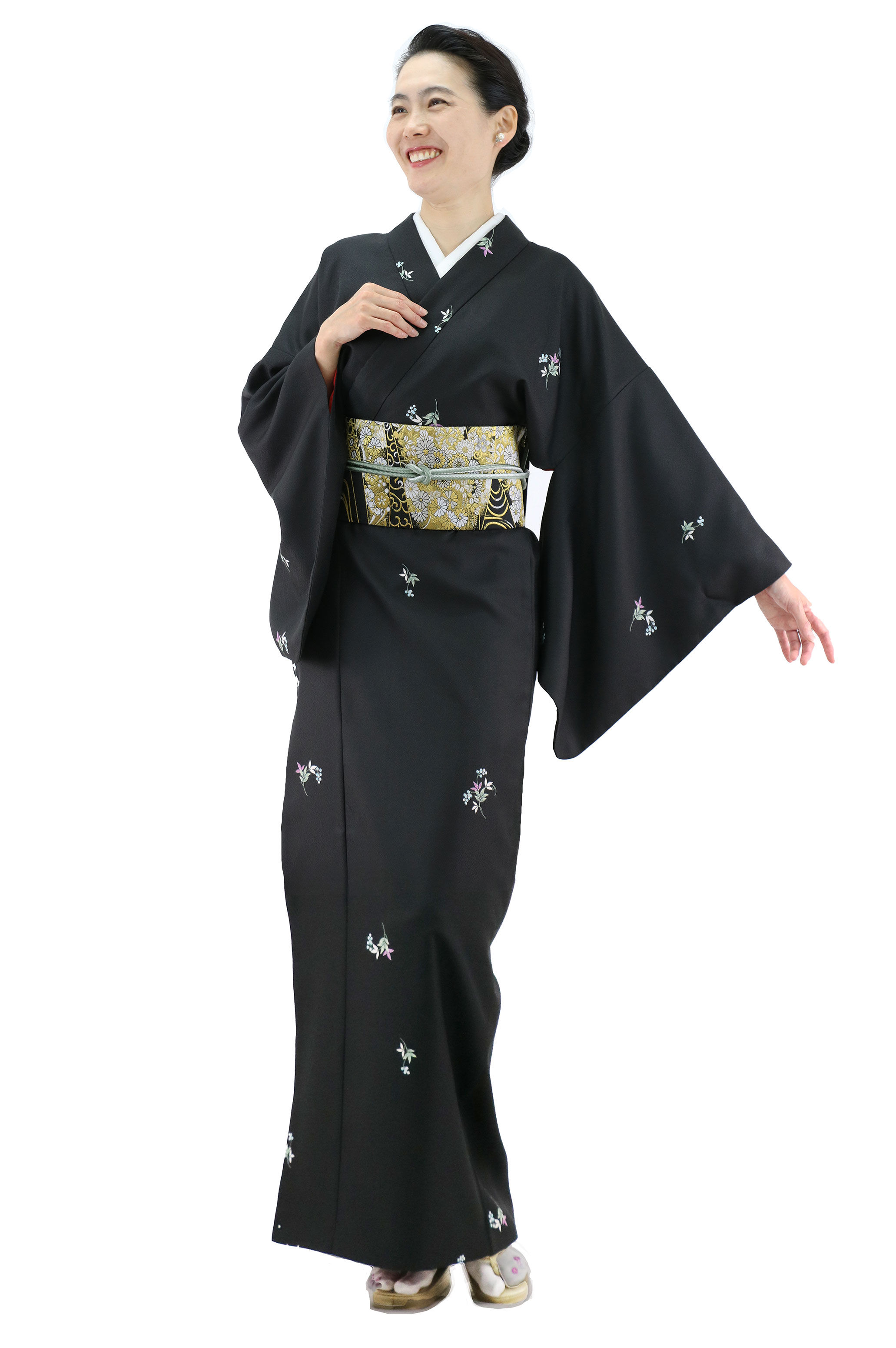 Kimono that anyone can easily put on by themselves.（お多福南天-黒）