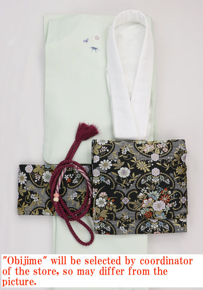 サムネイル： Kimono that anyone can easily put on by themselves.（福寿梅-白緑)