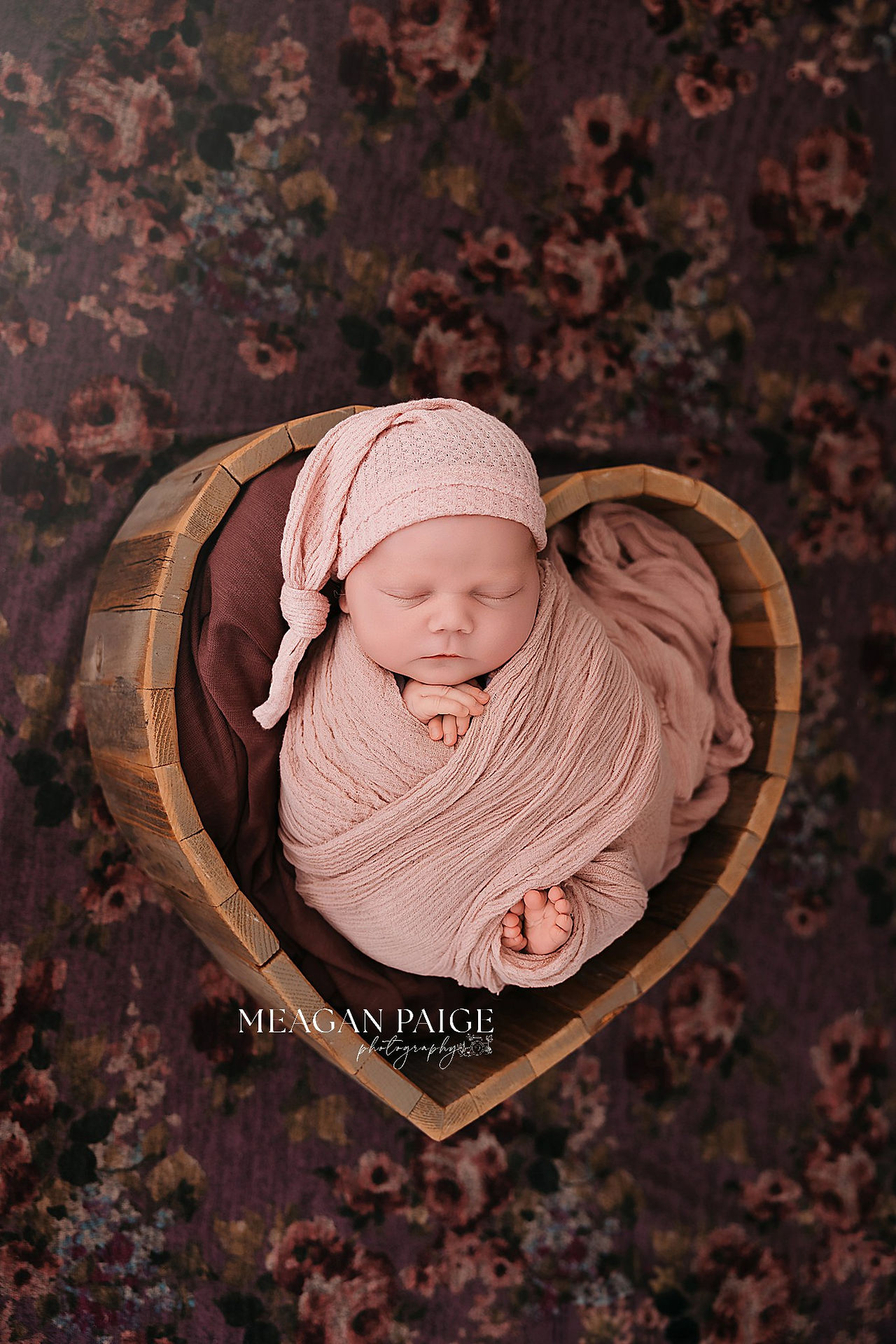 Cozy Family Newborn Session | Airdrie + Calgary Baby Photographer