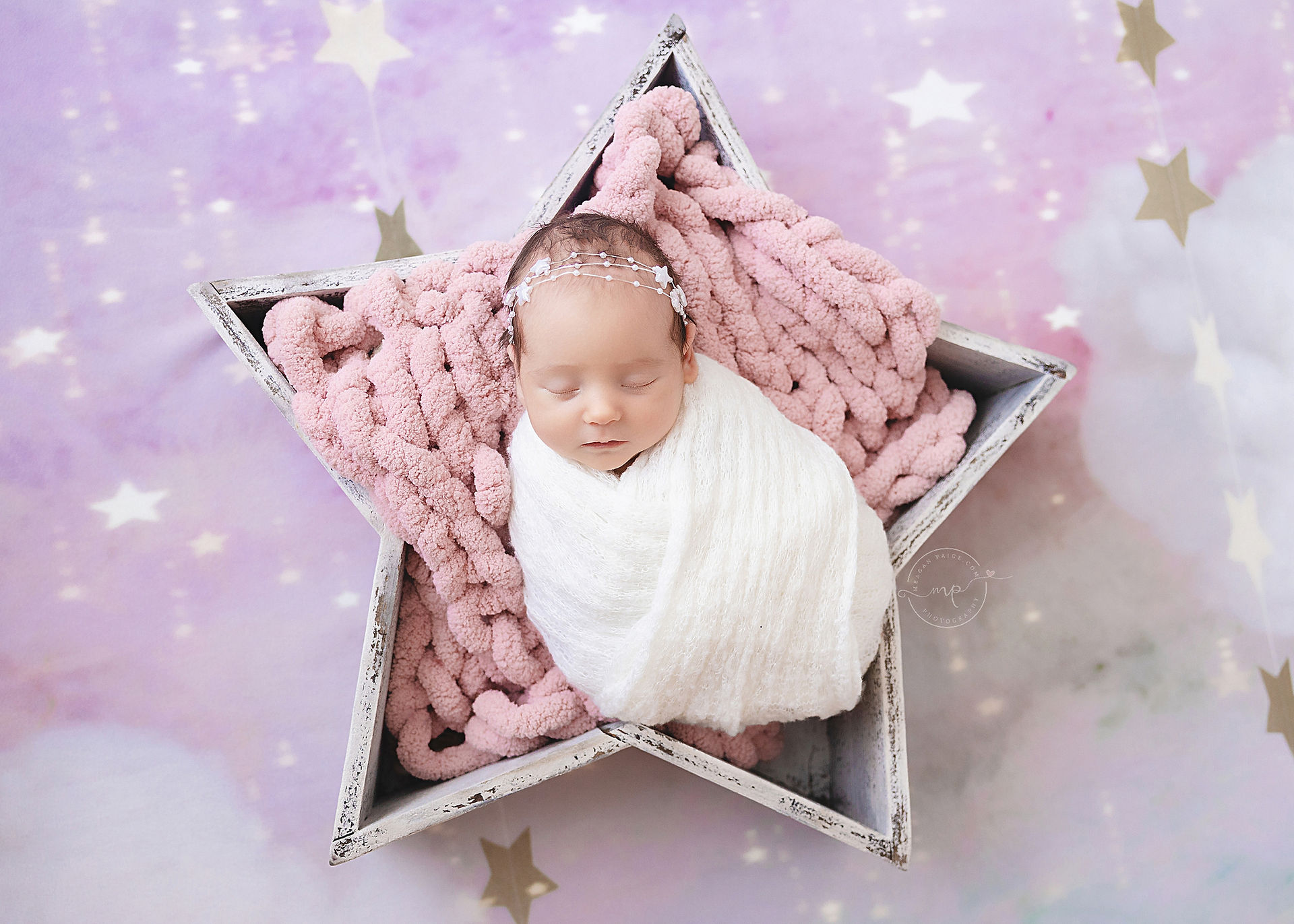 CALGARY BELLY TO BABY PHOTOGRAPHER - MEAGAN PAIGE PHOTOGRAPHY