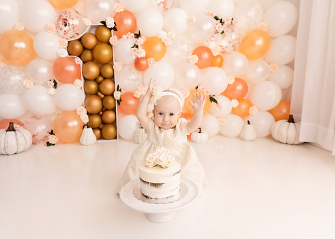 Meagan Paige Photography - Cake Smash Queen - Calgary and Airdrie AB