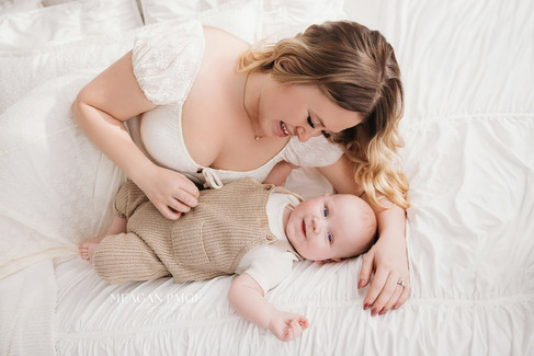 Meagan Paige Photography - Airdrie, AB - Mommy + Me Photo Sessions