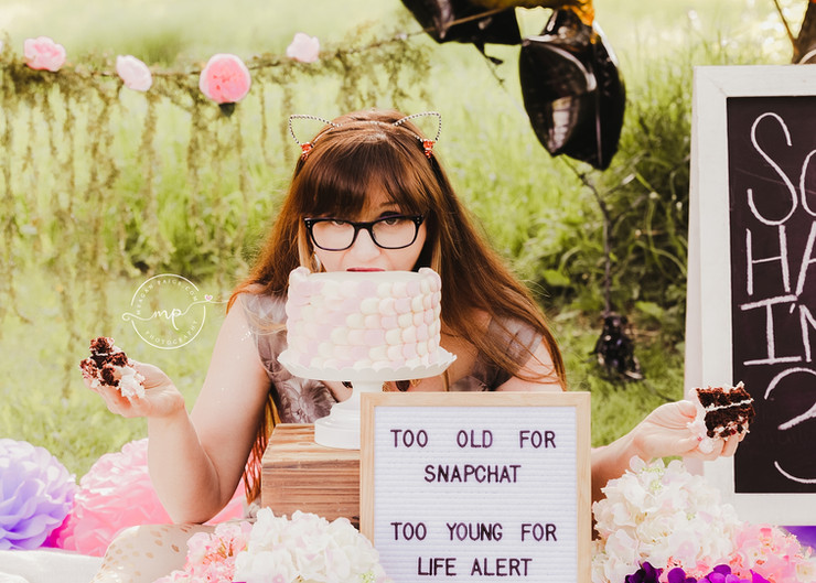 Calgary Cake Smash Photographer, calgary photographer, birthday photoshoot near me