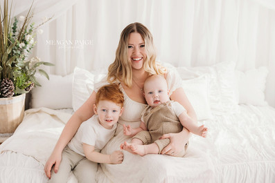 Meagan Paige Photography - Airdrie, AB - Mommy + Me Photo Sessions