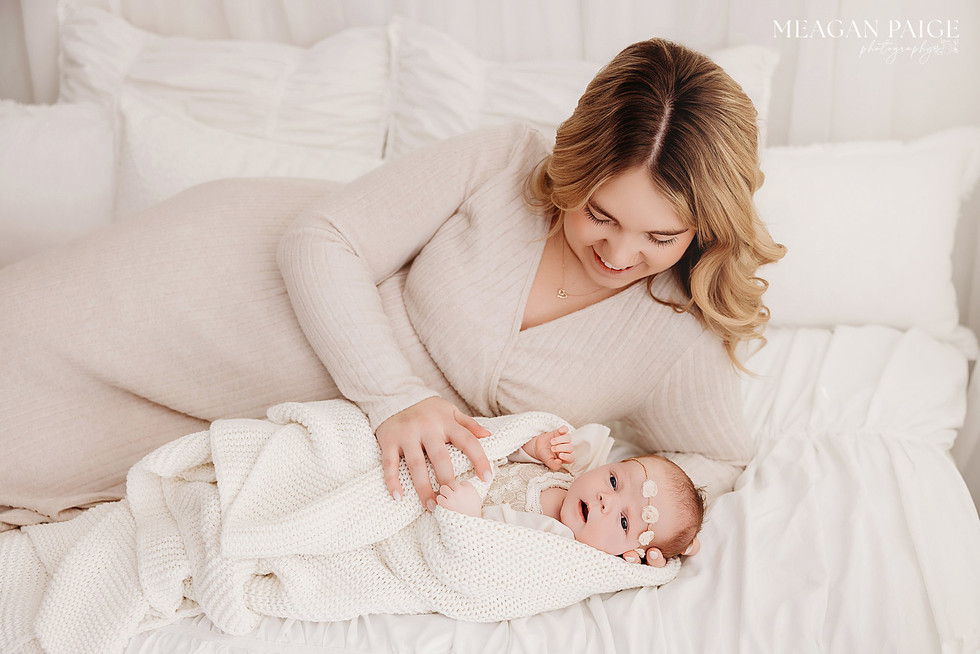 Cozy Family Newborn Session | Airdrie + Calgary Baby Photographer