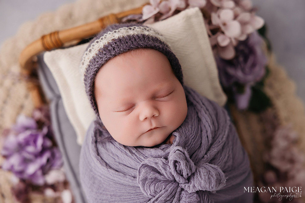 Cozy Family Newborn Session | Airdrie + Calgary Baby Photographer