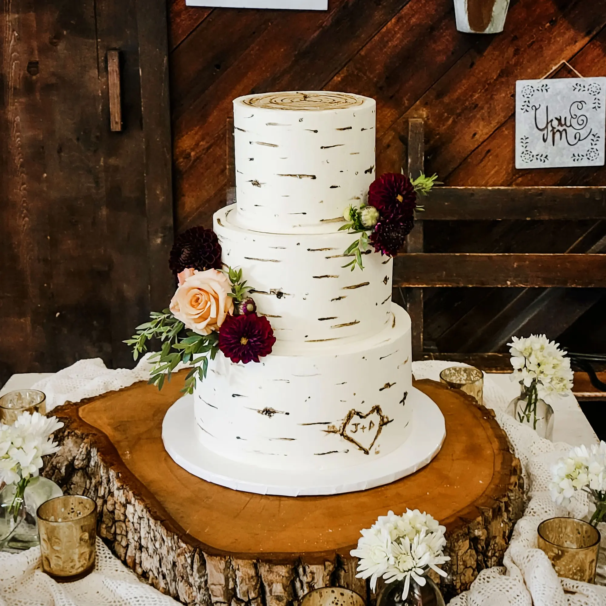 Old Lantern Cake.webp