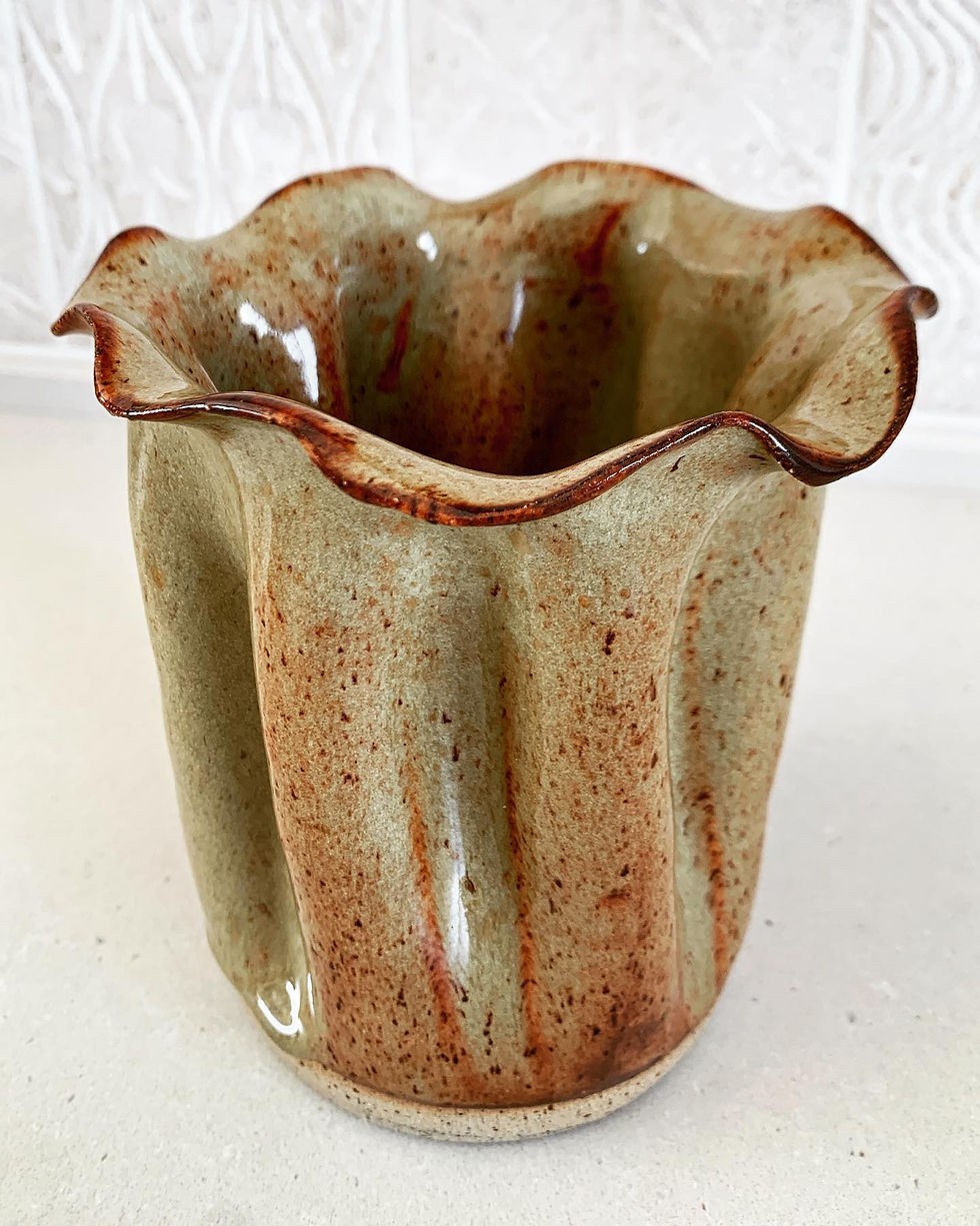 Thumbnail: Flower-like-vase.