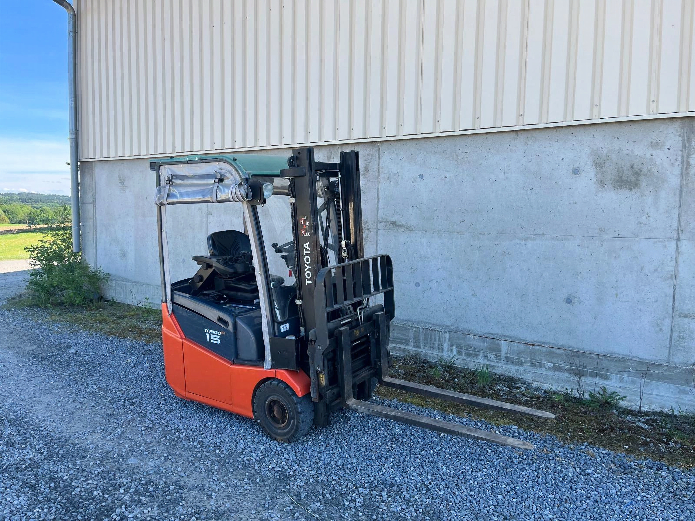 Toyota 7FBEST15 — 3-Rad Gabelstapler, Baujahr 2015