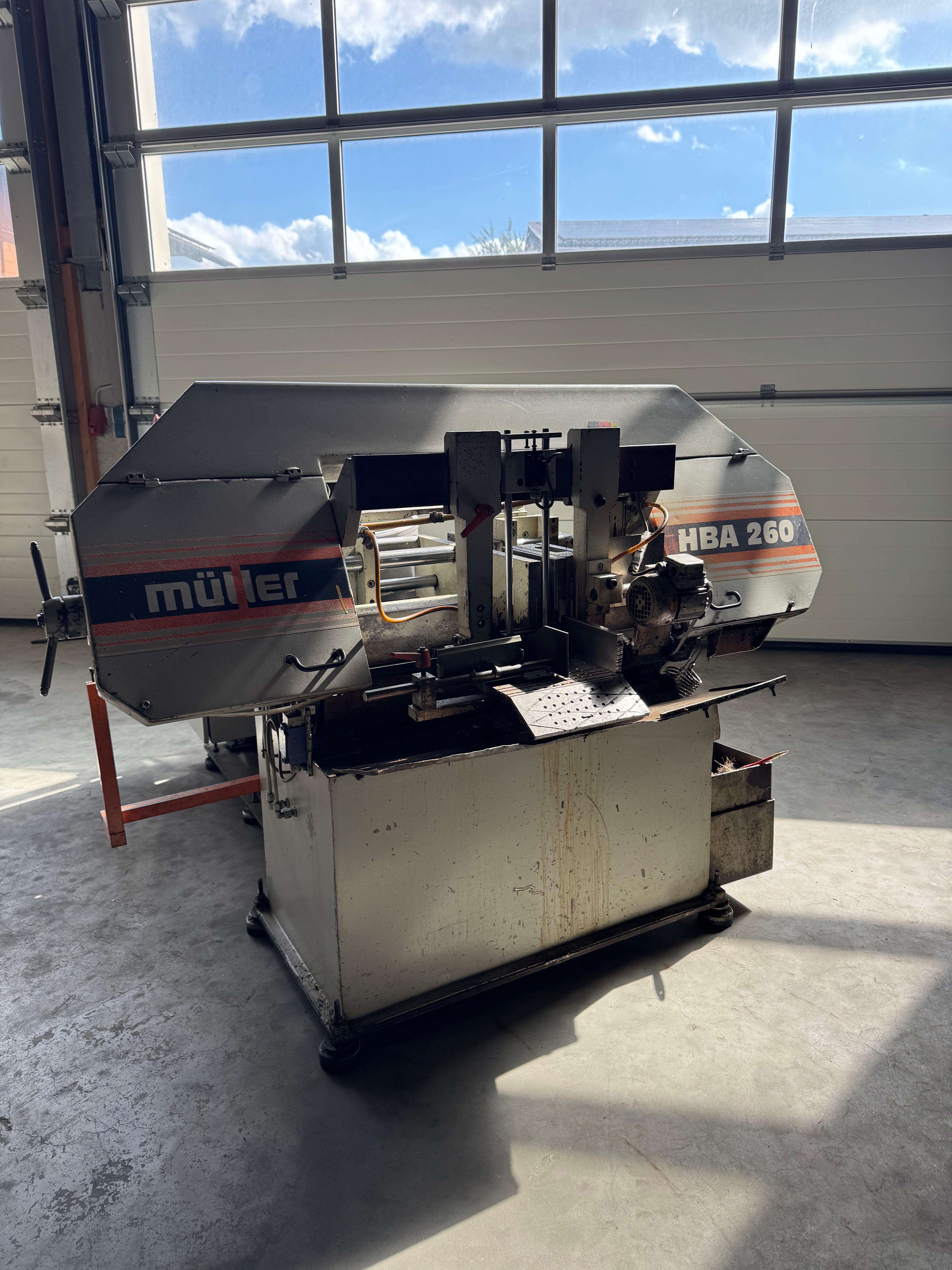 Müller HBA 260 — Bandsäge