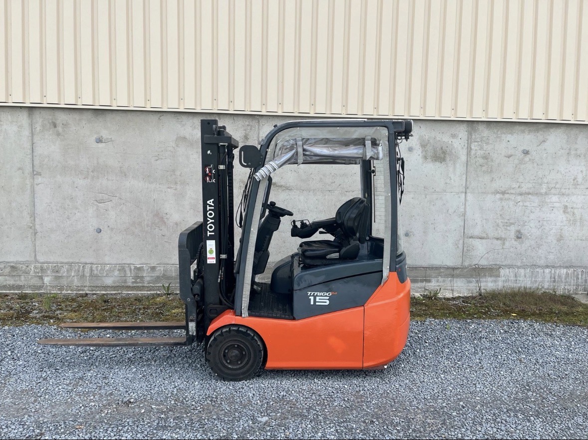 Toyota 7FBEST15 — 3-Rad Gabelstapler, Baujahr 2015