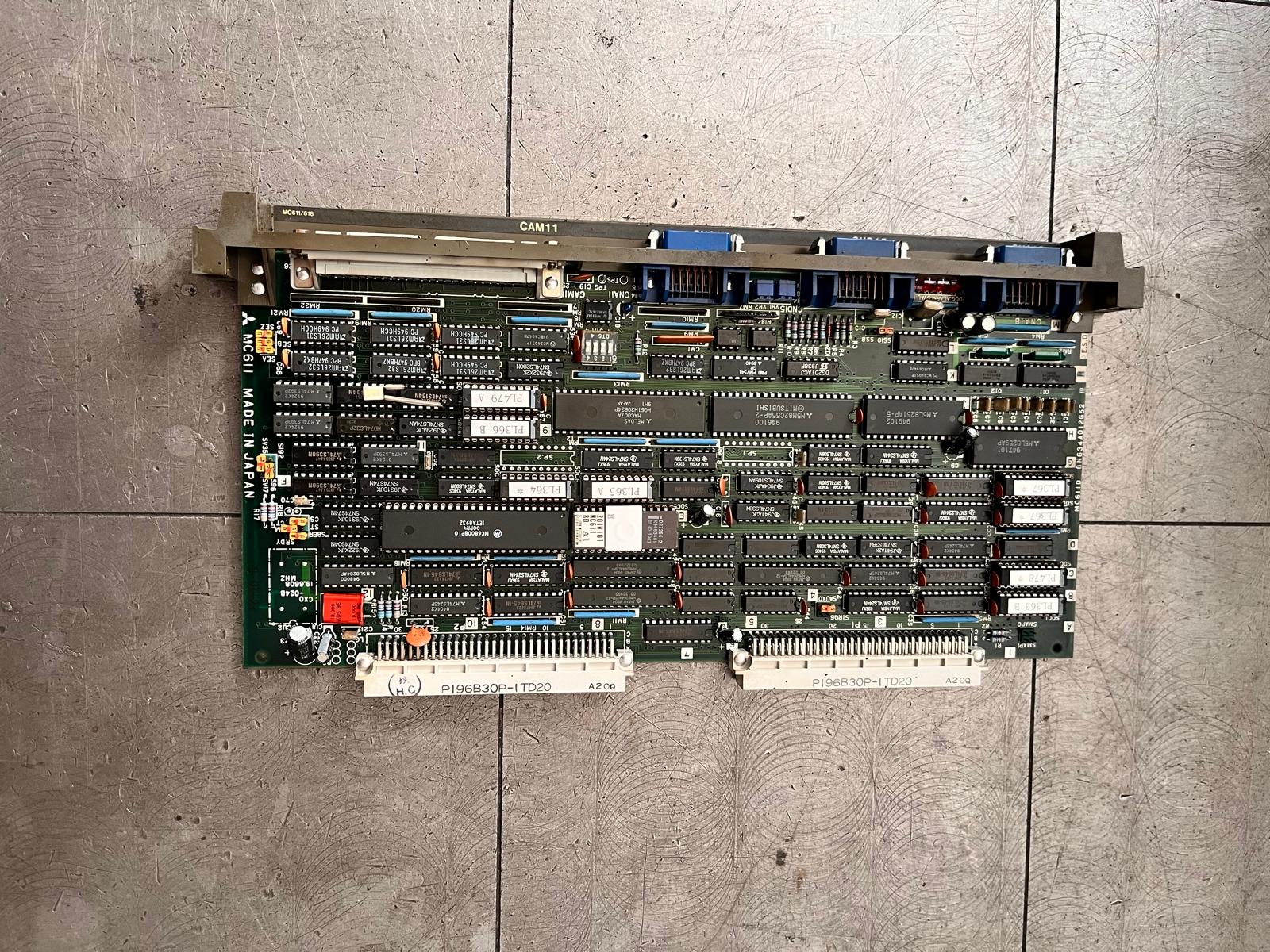 MITSUBISHI MC611D — Platine