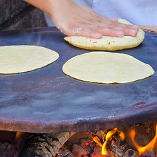 making_tortiya.jpg