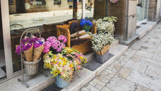 Seasonal Shop Displays: Get the Autumn Look