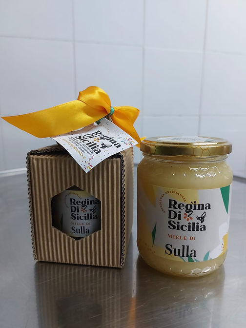 Regina di Silia La strada del miele.jpg