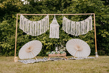 Boho-Picnic-Styled-Shoot-Chicago-IL-2021