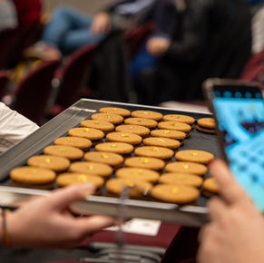 BACIO DELLA DISOBBEDIENZA