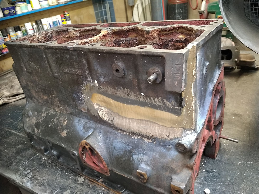 Riparazione monoblocco motore