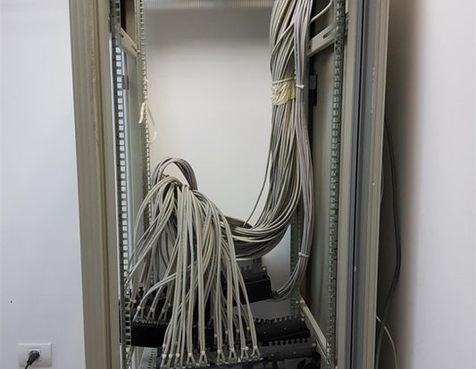 סידור ארון תקשורת