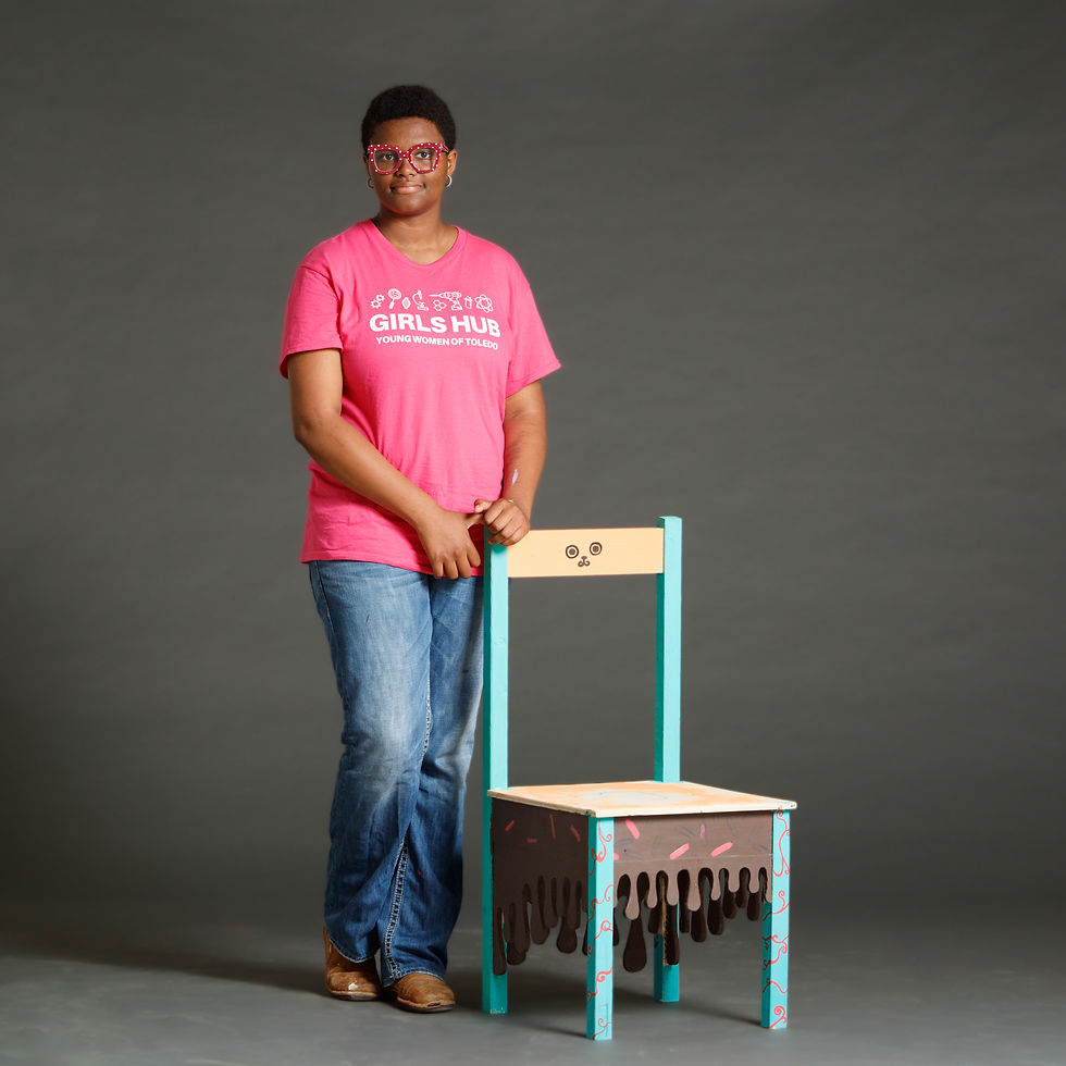 26.07.01-WoT-Girls Hub chair portraits-014 (Aminata Sy Savane)