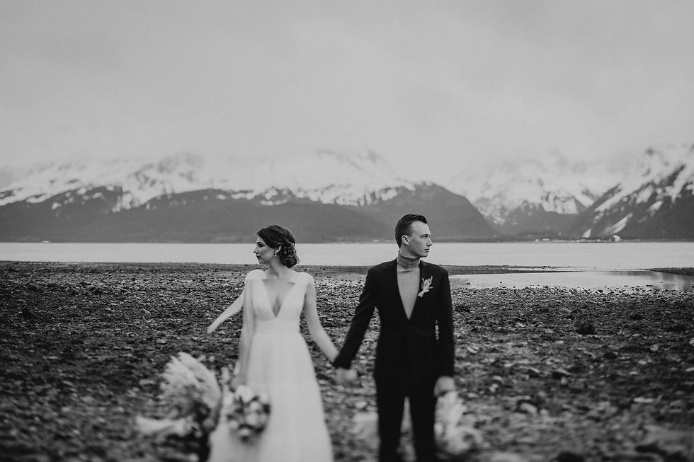 Vintage cabin at the beach elopement-17.jpg