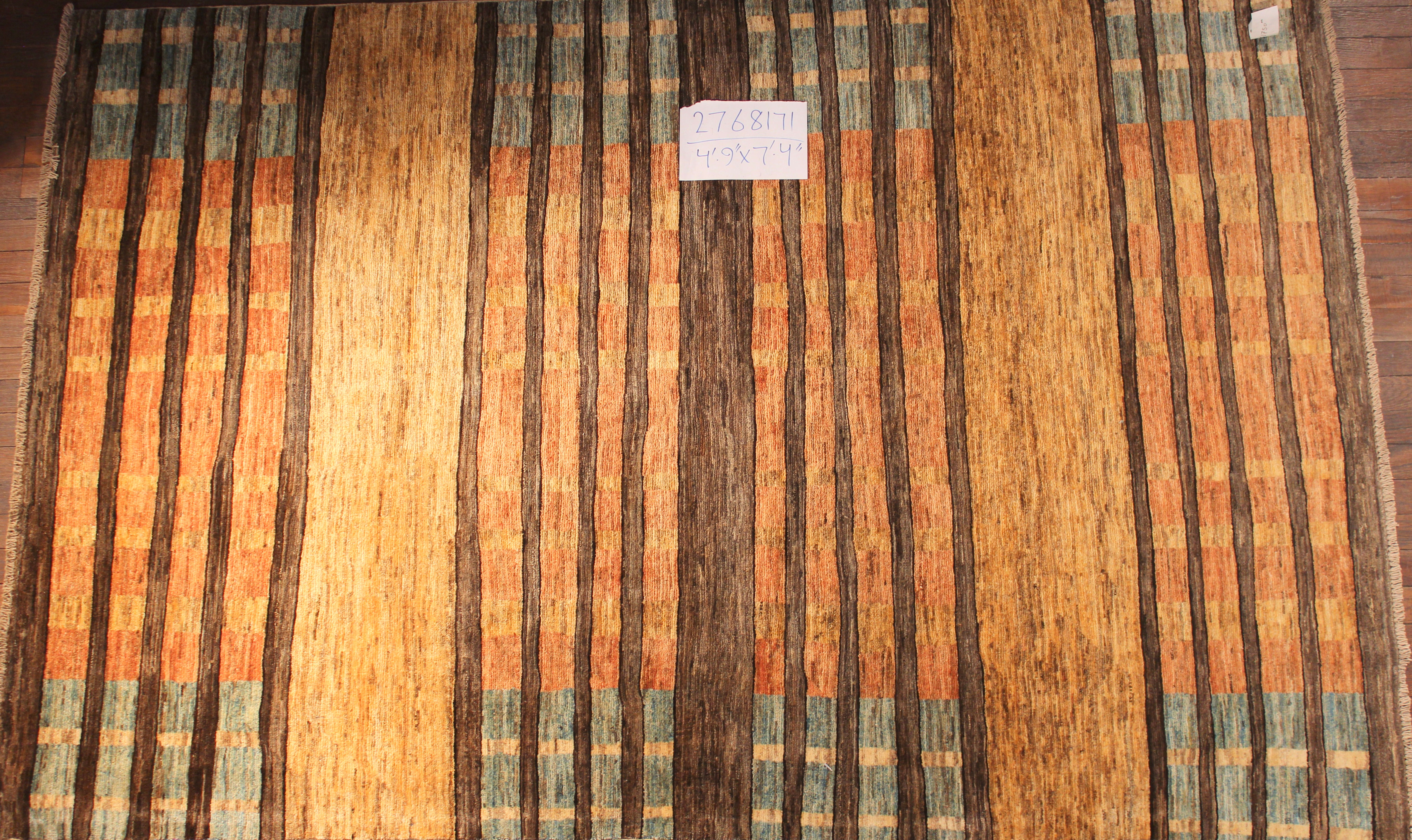 Fine Persian Hand-made Rug (#2768171)