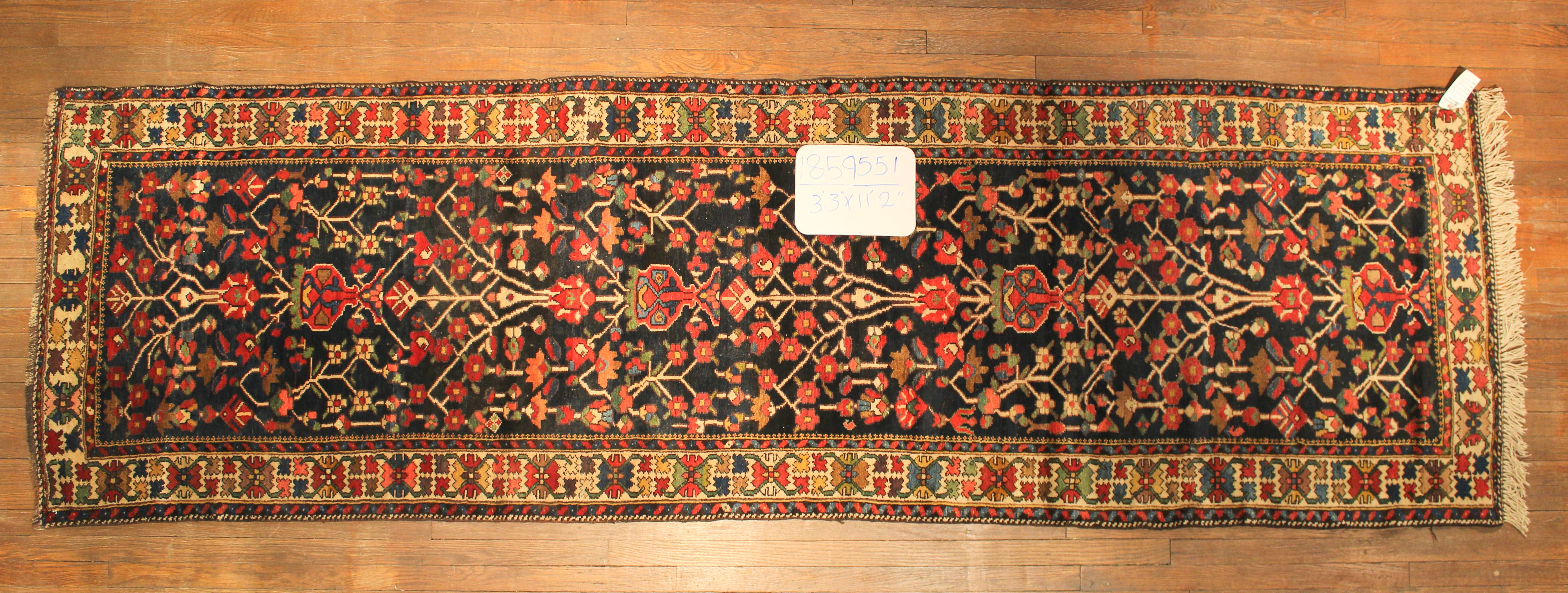 Fine Antique Persian Hand-made Rug (#1859551)