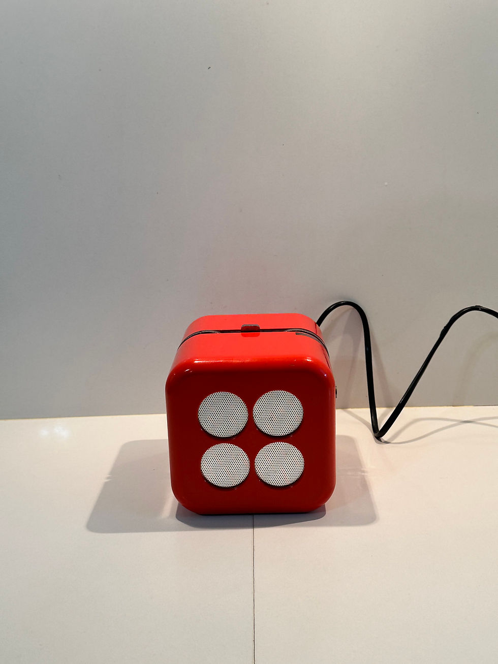 Thumbnail: Mario Bellini, radio