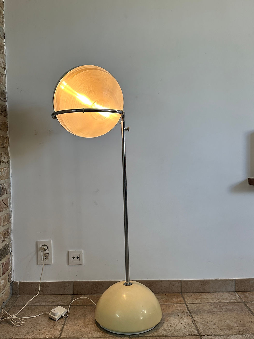 Thumbnail: Fabio Lenci, Focus lamp