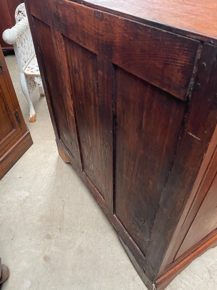 Thumbnail: Early 19th century Oak chest of Drawers