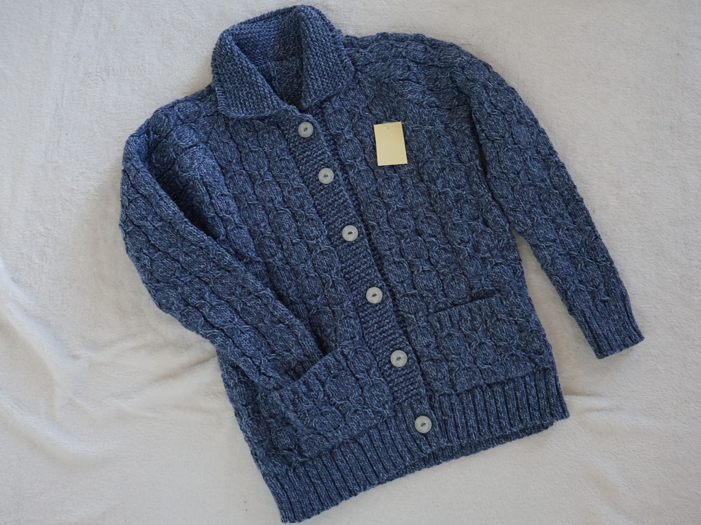 Casaco de malha grossa com botões - azul