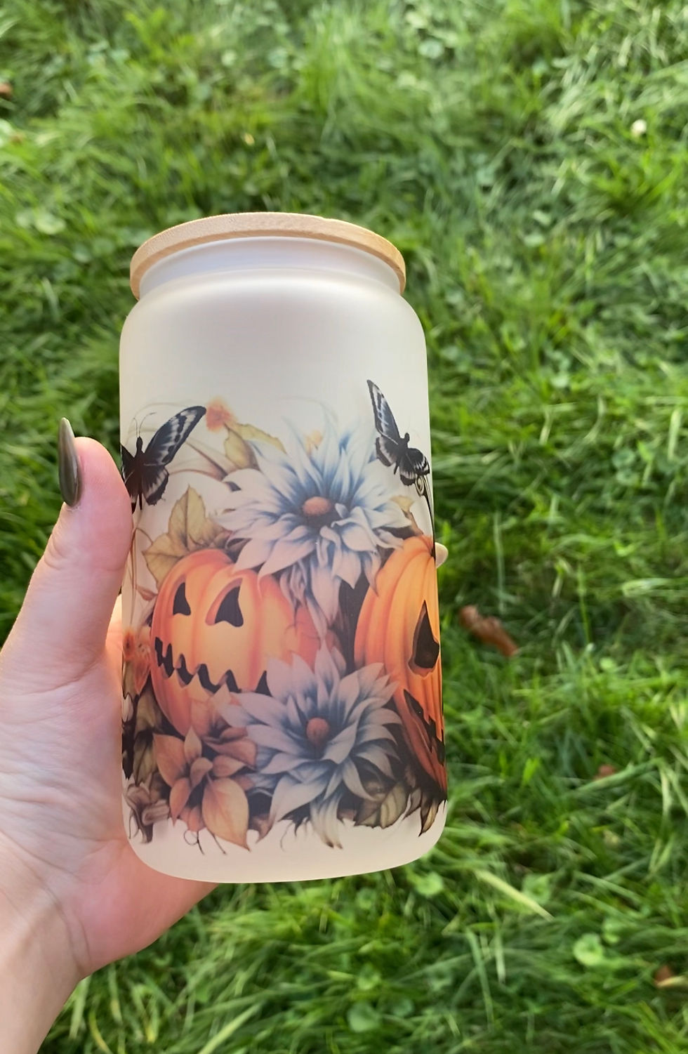 Thumbnail: 16oz Halloween Floral Glass