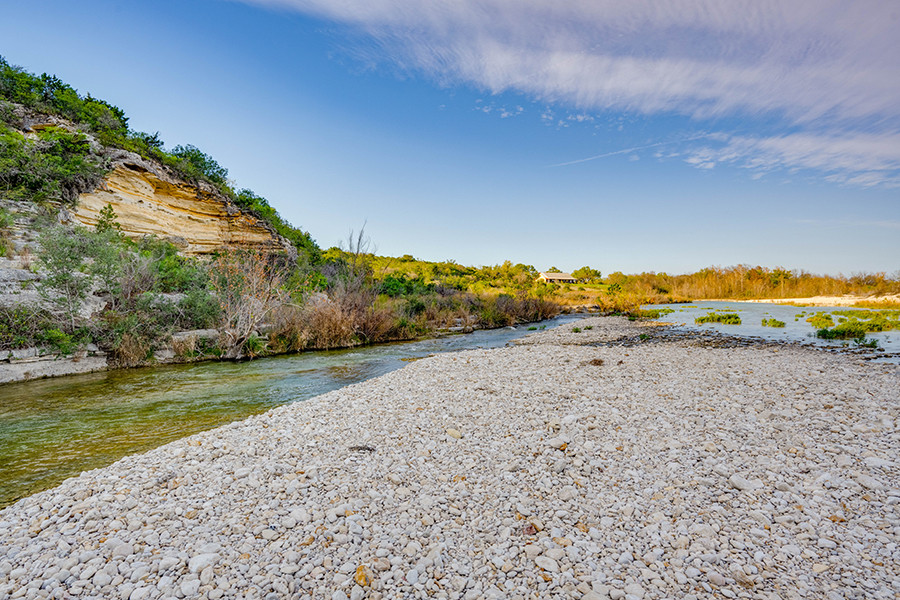 Nueces River Real Estate Texas Hill Country property for sale Barrancos Bellos on the Nueces