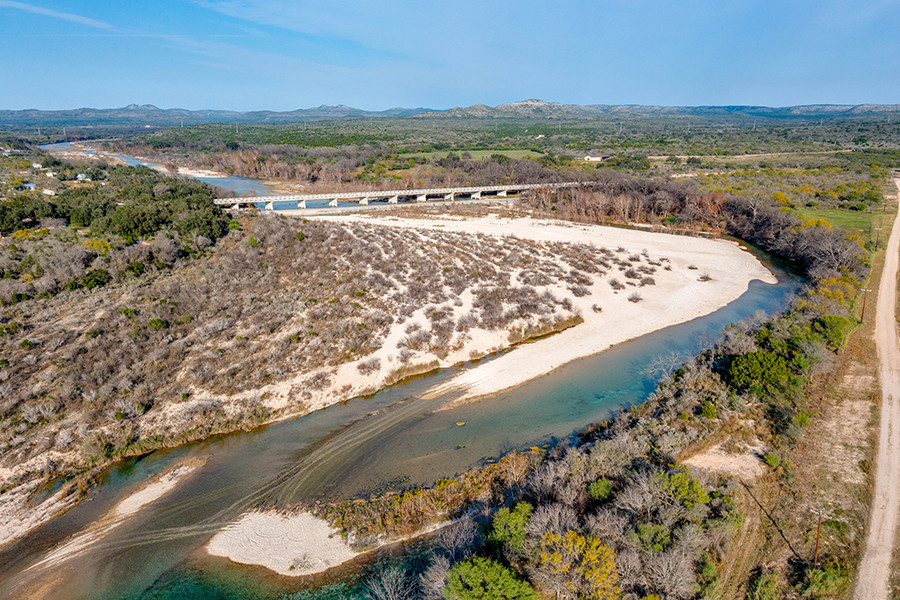 Nueces River Real Estate Texas Hill Country property for sale Barrancos Bellos on the Nueces