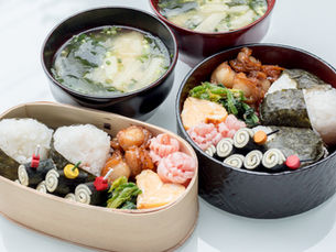 Bento Box 101: How to make cool lunch boxes & bento boxes your kids will want to eat (plus a dow