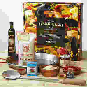 Gifts for Food Loving Fathers: Paella Kit