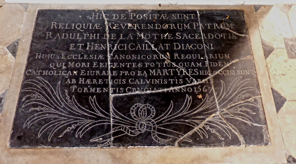 La Plaque Du Temple De Frimapic Plaque funéraire
