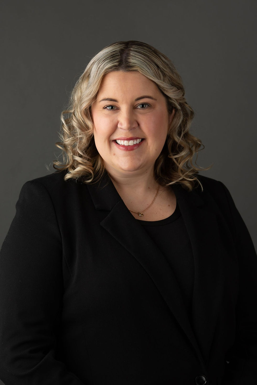 Head shot image of Shannon Wilson