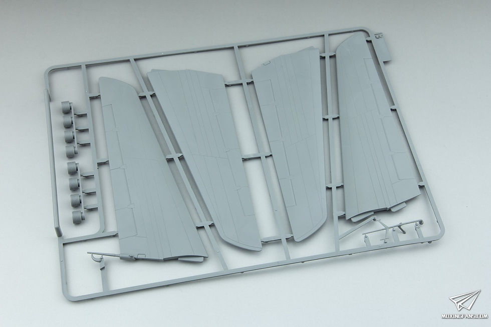 Миниатюра: (под заказ) Советский экраноплан Лунь Lun-Class Ekranoplan - Takom 1:144 3002