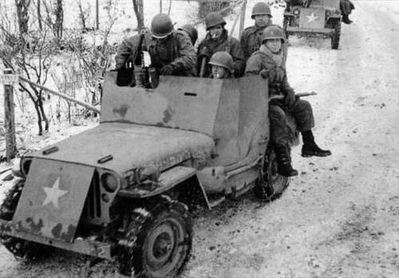 Миниатюра: Armored 1/4-Ton 4x4 Truck w/.50-cal Machine Gun - Dragon 1:35 6727 под заказ