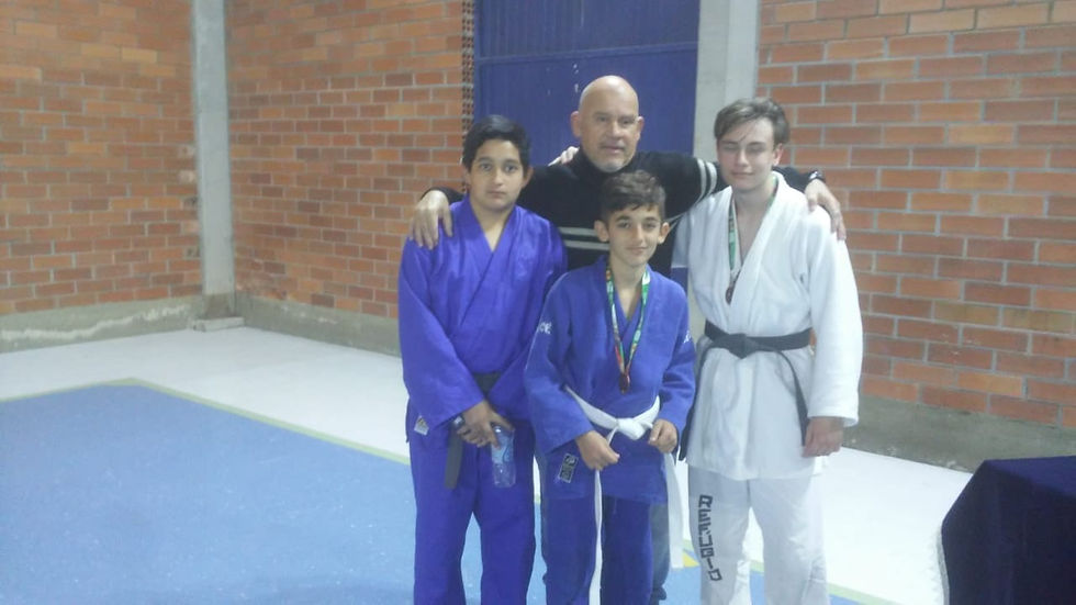 ATLETAS DO PROJETO FUCAS DE JUDÔ PARTICIPAM DO JESC MICORREGIONAL E GARANTEM 2 MEDALHAS DE BRONZE.