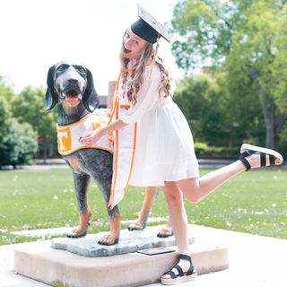 portrait photography Knoxville TN, professional portraits, Knoxville portrait photographer, Knoxville Wedding Photography, wedding photographer, graduation photos in Knoxville TN, Family portraits in knoxville Tennessee