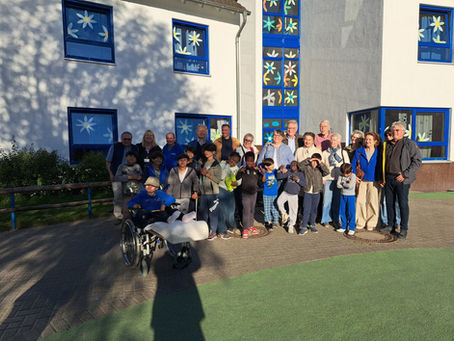 Lions Club Emmerich – Rees besucht das Friedensdorf