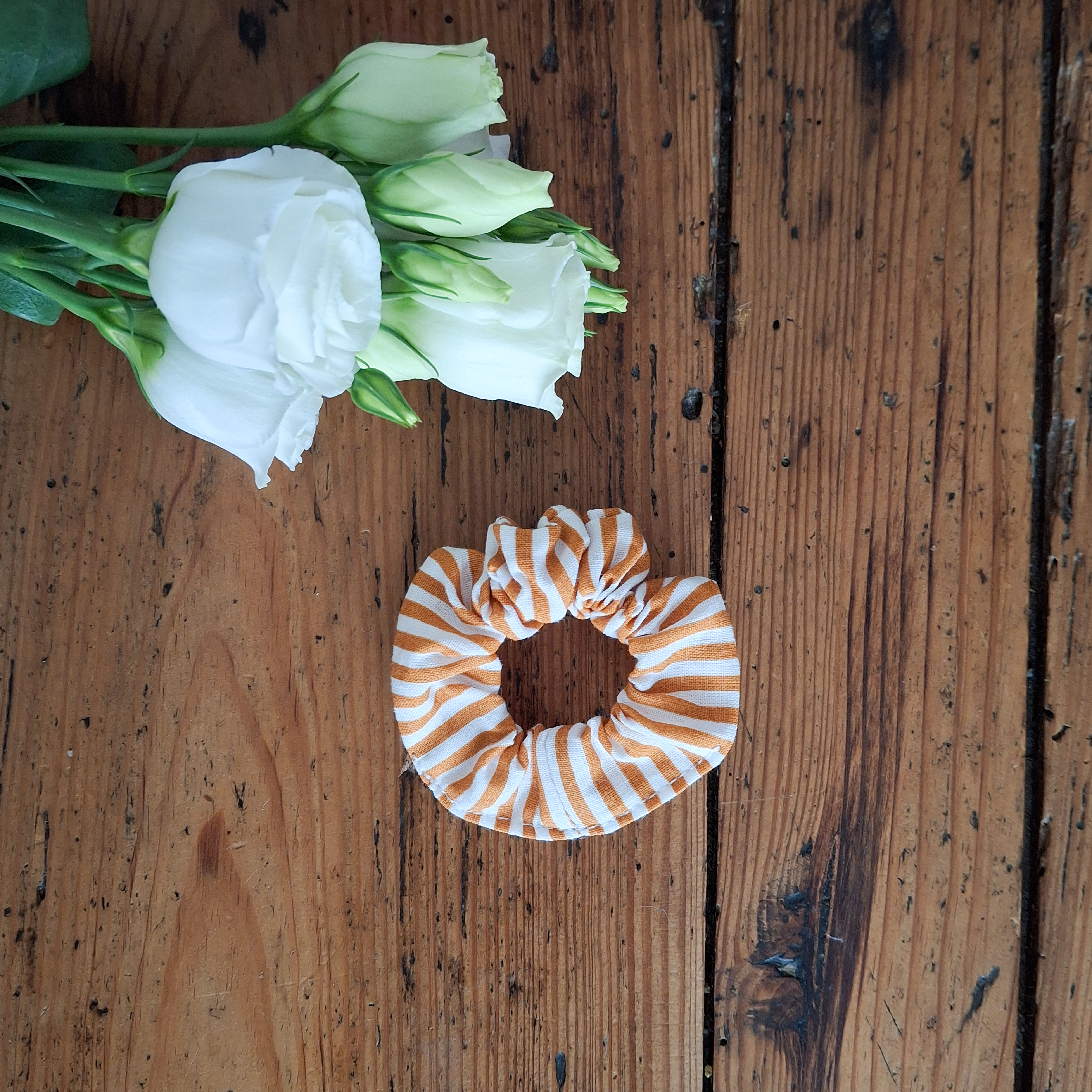 mini chouchou rayé marron