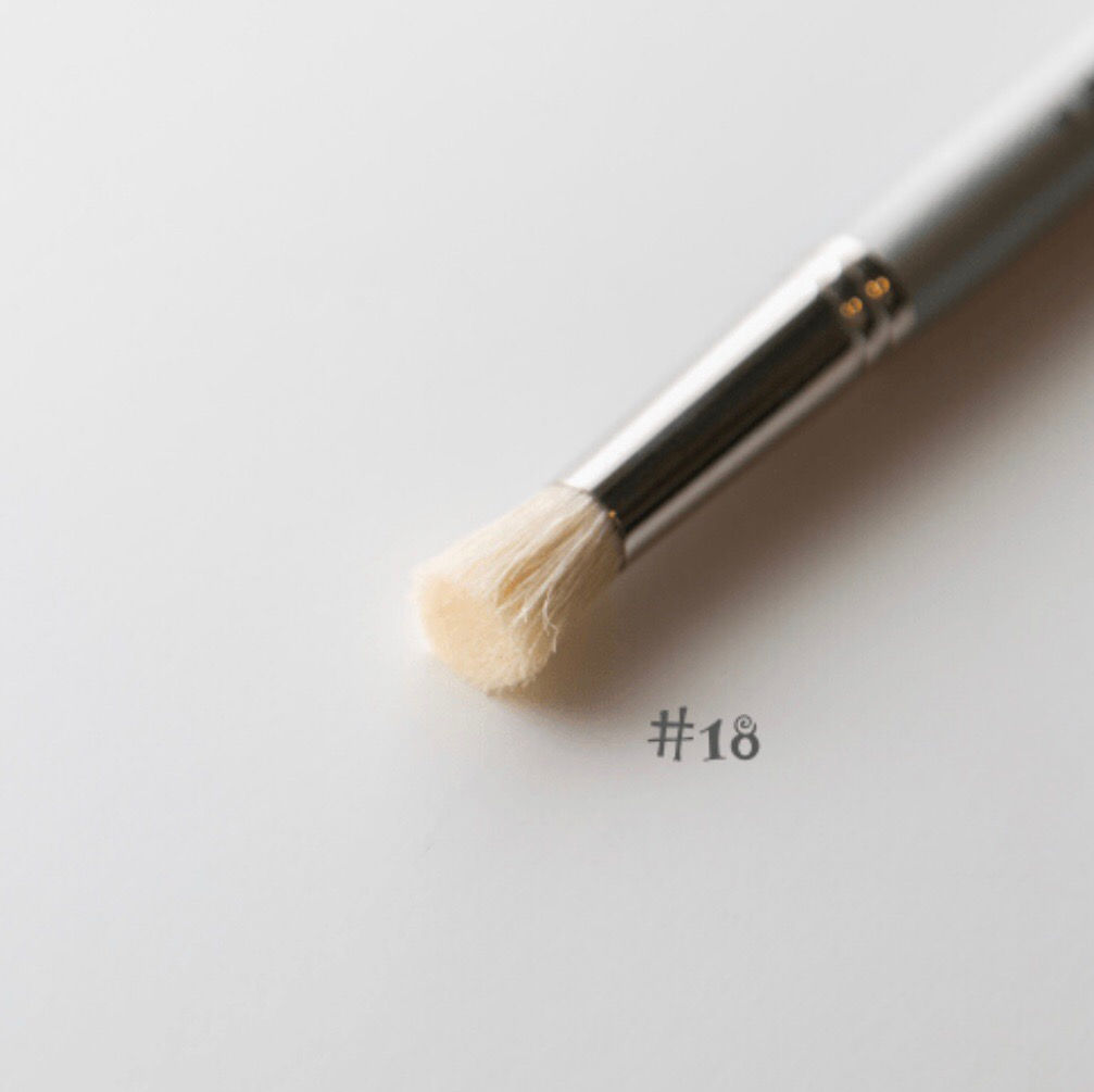 JRV Stencil Brush #18