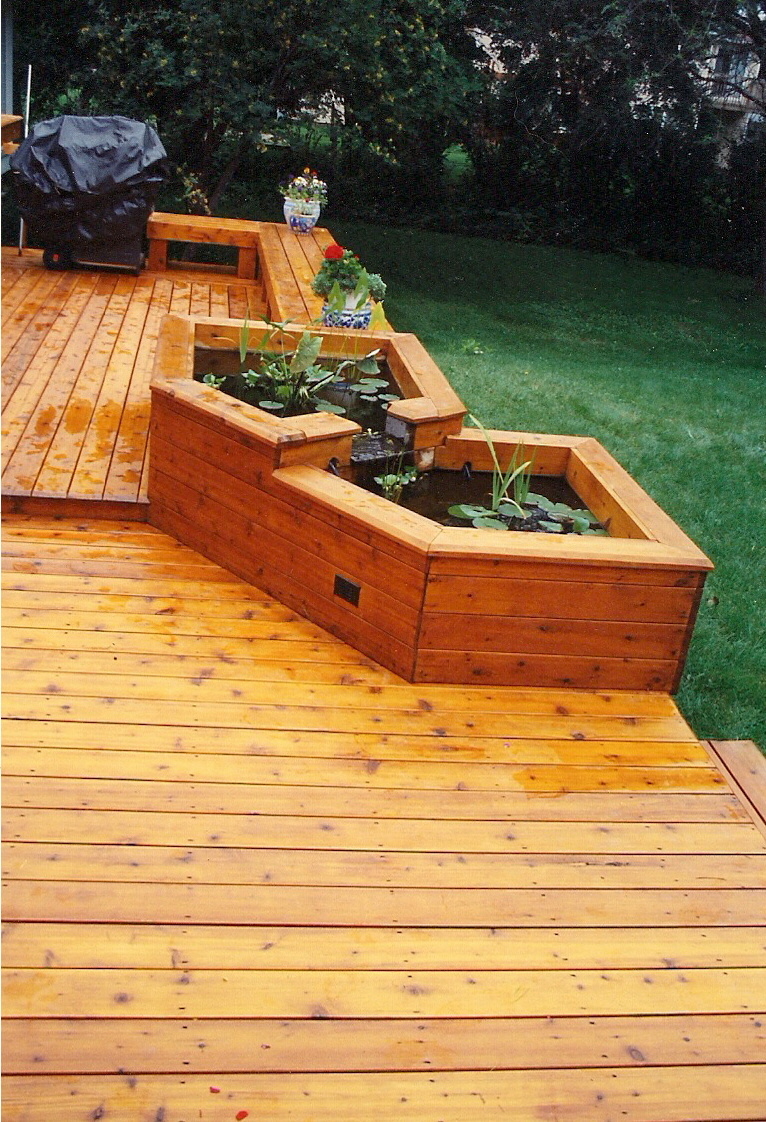 2 Level Deck & Water Planters