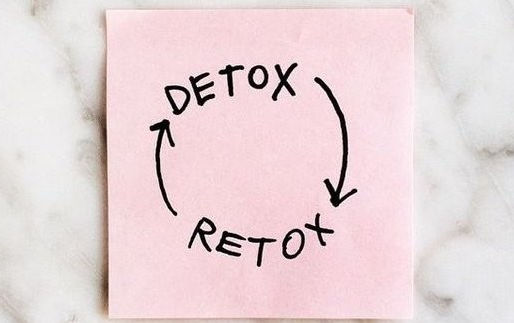THE WARDROBE DETOX: YOUR GOLDEN TICKET TO GUILT-FREE SHOPPING