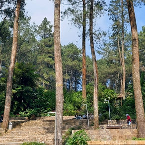 BERG Puntang - outdoor cafe and historical site