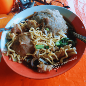 BDG.CVLINARY : Mie Baso Raos Mas Pardi, Antapani